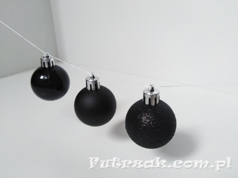 Bombki plastikowe/czarne/tuba-18szt. Bombki plastikowe/czarne/tuba-18szt.