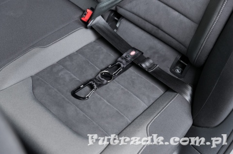 Pas z karabińczykiem do samochodu 30cm/38mm TX-12775